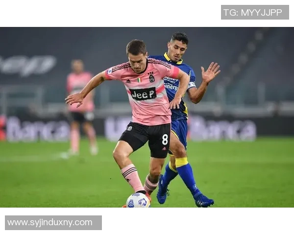 巴萨与尤文激情对决海报展现足球魅力与团队精神